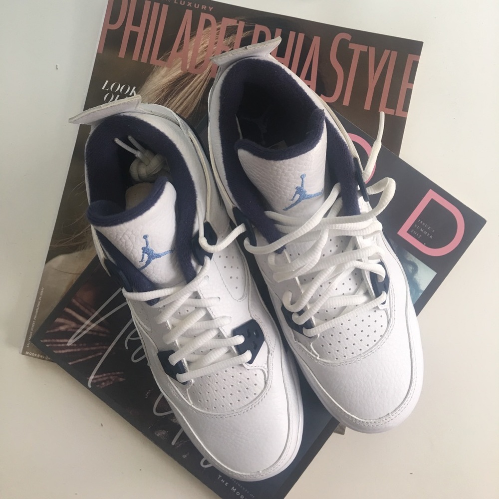 Air Jordan 4 Retro BG
